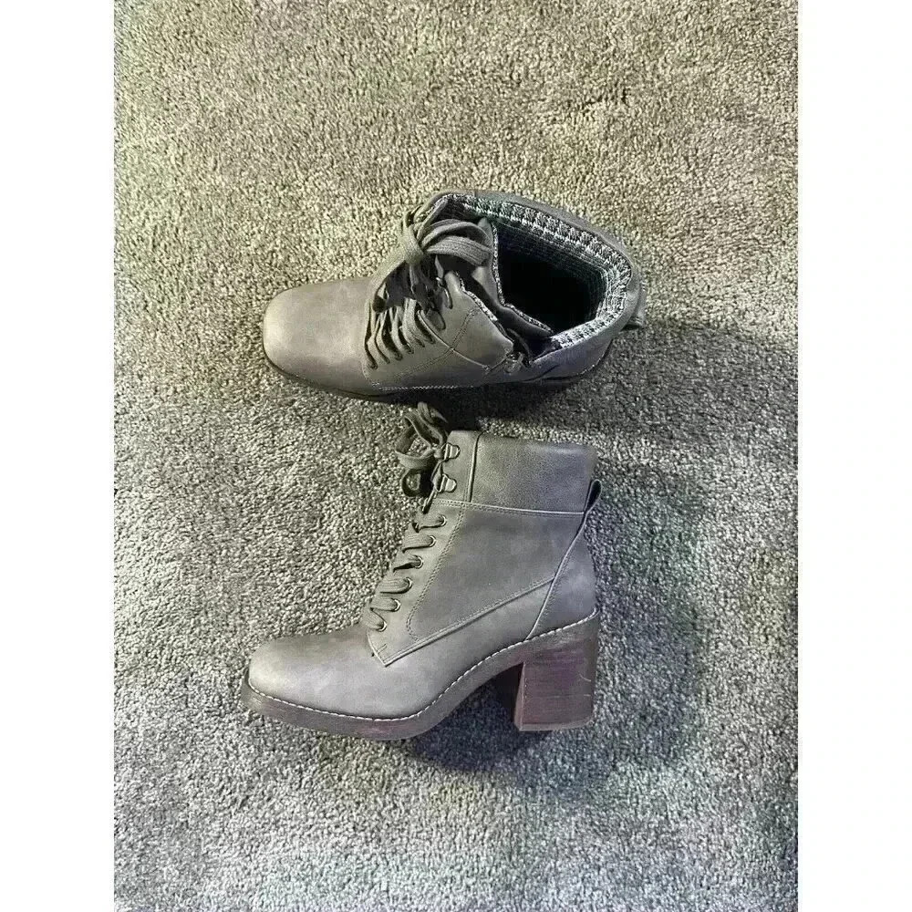 Crown Vintage Charcoal Beige Heel Zip On Boot Womens Size 7 New